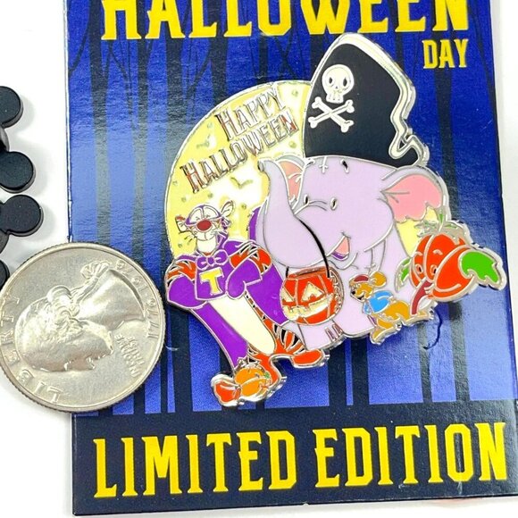 Disney Heffalump Trading Pin Winnie Tigger Halloween 2020 Lapel Pin Brooch Badge - Picture 4 of 7